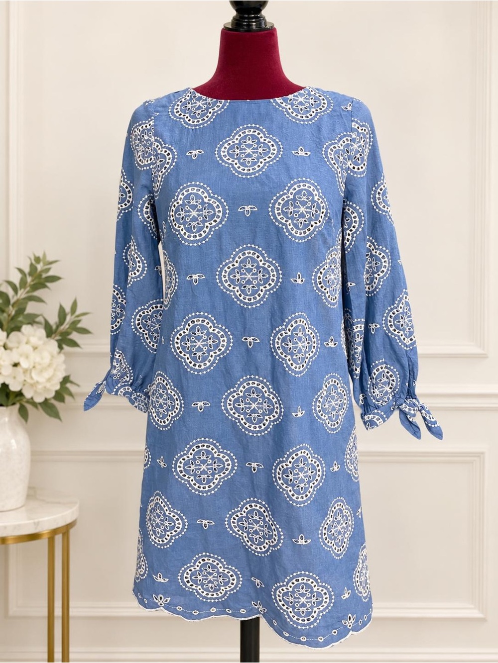 Talbots Petite 4P Chambray Blue Embroidered Eyelet Shift Dress Tie Sleeves
